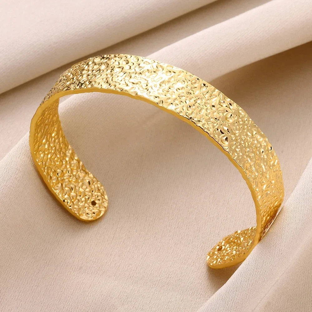 GoldRipple Cuff