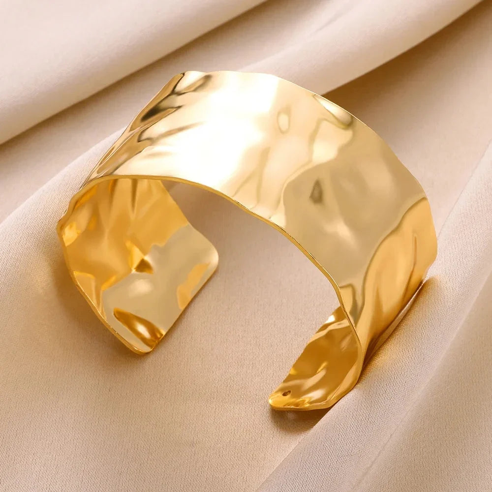 GoldRipple Cuff