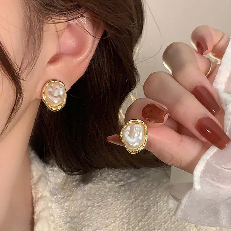 GeoPearl Earrings